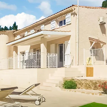 Tatil Evi In Ste-anastasie-s-issole *